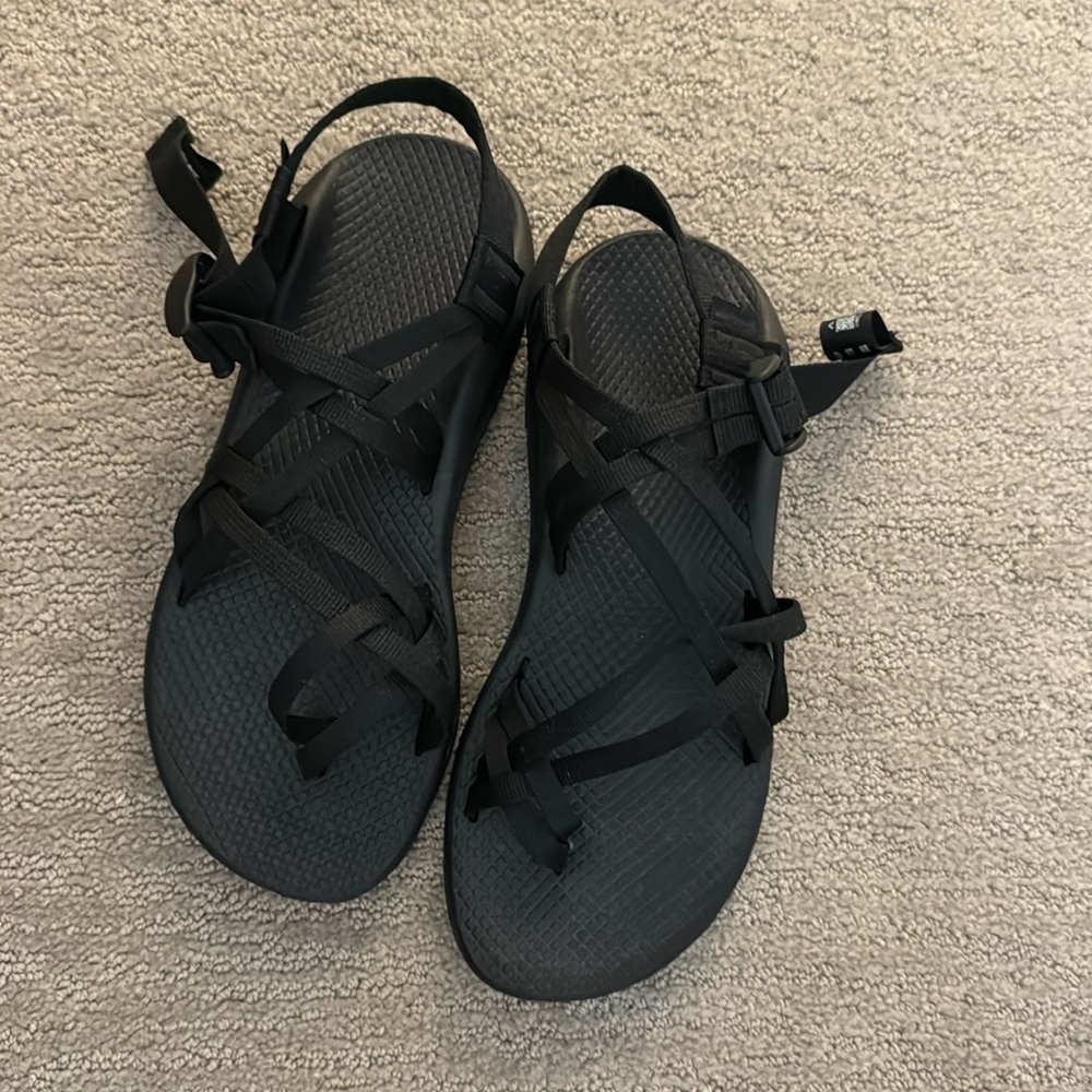 Black Chaco Sandals - never worn! Size W9